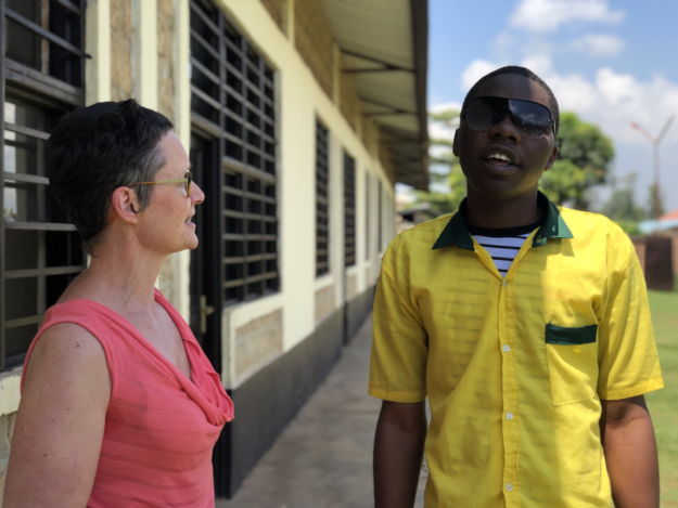 Zuidreizigers ontmoeten Bosco, hoofdpersonage van de campagnefilm van de nieuwe Zuidactie